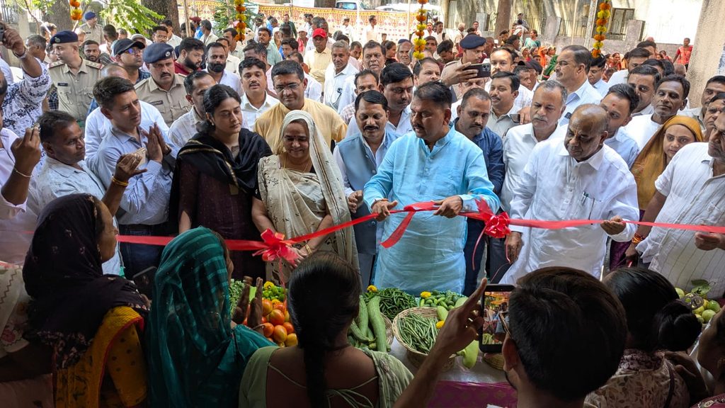 મદદનીશ ખેતી નિયામકશ્રીની કચેરી દેવગઢ બારીયા ખાતે પ્રાકૃતિક ખેત પેદાશોના વેચાણ કેન્દ્રનો પ્રારંભ